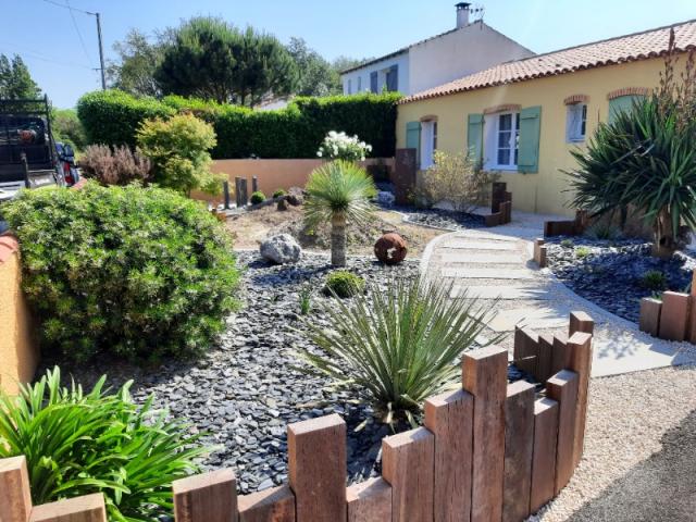 Réaménagement complet d’un jardin moderne: esthétique et faible entretien
